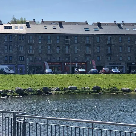Apartment Stunning 2-bed At Quay Westport